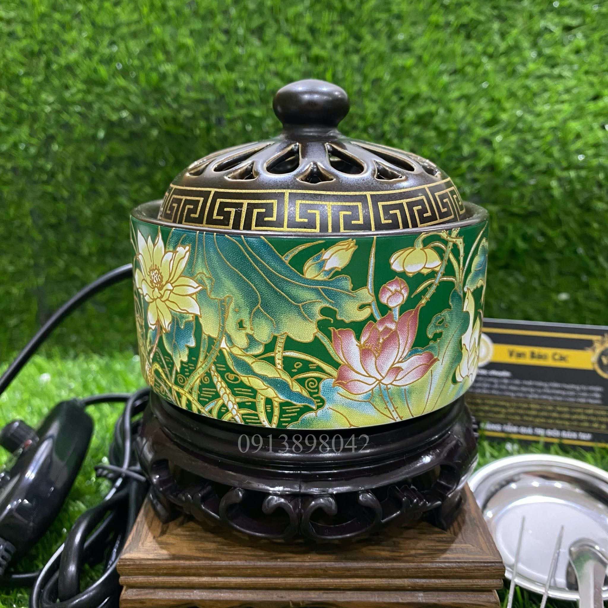 Lò điện xông Trầm hương họa tiết hoa sen xanh, đế gỗ màu tím, xông được cả tinh dầu - Lư điện xông trầm hương họa tiết hoa sen xanh 2